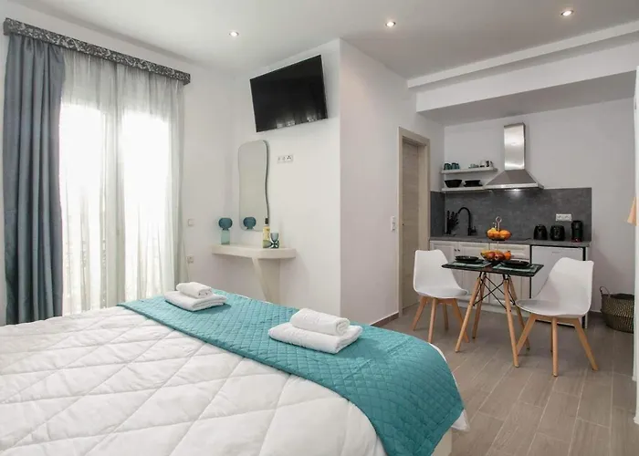 Heliaia * Naxos City